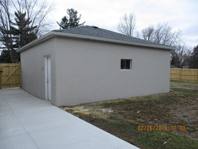 Detached extra deep Garage