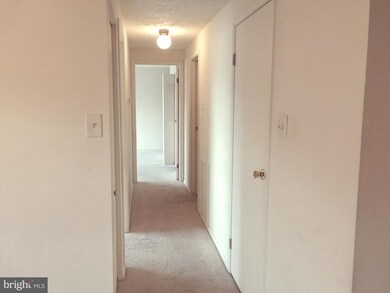 19605 Gunners Branch Rd unit E, Germantown, MD 20876 - photo 4