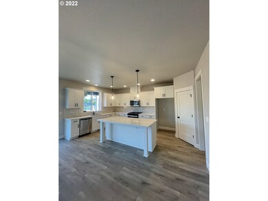 1048 NE 15th Ave unit L18, Canby, OR 97013 - photo 4