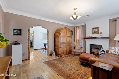 1910 E 10th St, Tucson, AZ 85719 - photo 7