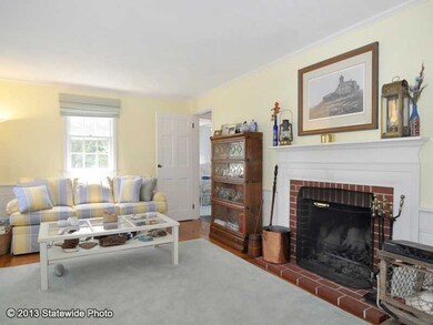 18 Eastern View Ave, Wakefield, RI 02879 - photo 2