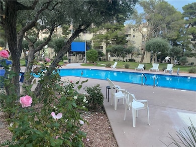 Casablanca unit 342, Las Vegas, NV 89169 - photo 4