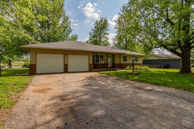 406LesterStWillard-1eXTERIORS(3)