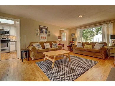 13 Frank Low St, Narragansett, RI 02882 - photo 4