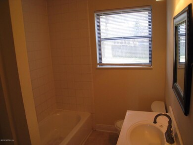2268 Hirsch Ct, Jacksonville, FL 32216 - photo 7