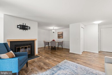 13128 Wonderland Way, Germantown, MD 20874 - photo 4