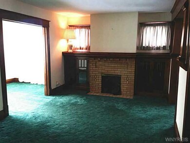 Living Room Artificial Fireplace with built in cab
