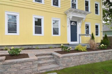 727 Roosevelt Ave, Pawtucket, RI 02860 - photo 3