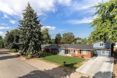 2513 N 31st St, Boise, ID 83703 - photo 2