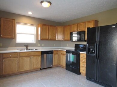 3149 Monterey Dr, Whiteland, IN 46184 - photo 2