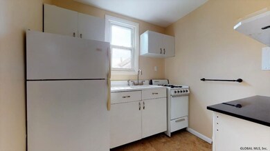 28 Cortland Place unit 2R, Albany, NY 12203 - photo 5