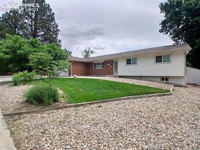 View of front of house with a front lawn