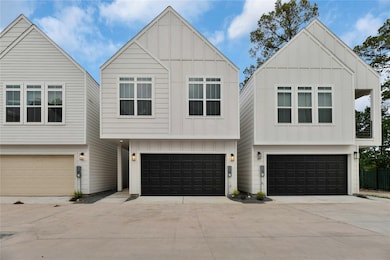 5726 White Magnolia St, Houston, TX 77091 - photo 2