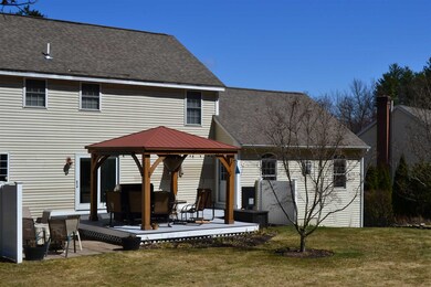 7 Saddleback Rd, Londonderry, NH 03053 - photo 4