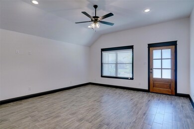 213 Clover Cir, Weatherford, TX 76086 - photo 2