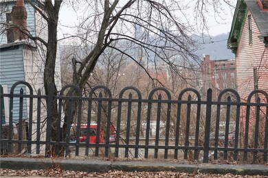 1310 Stranmore St, Pittsburgh, PA 15212 - photo 5