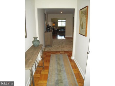 346 E Lancaster Ave unit 406, Wynnewood, PA 19096 - photo 7