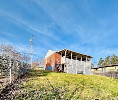 203 Edwards Ave, Princeton, WV 24740 - photo 6