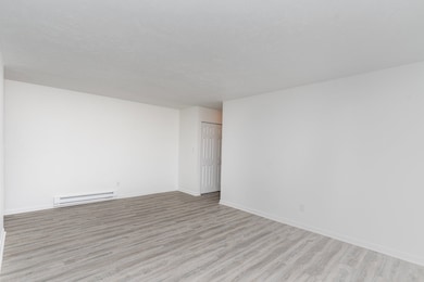 Fin-Nuala unit 404, Joliet, IL 60435 - photo 2