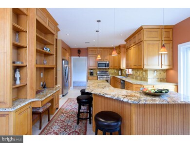 104 Barton Dr, Spring City, PA 19475 - photo 5