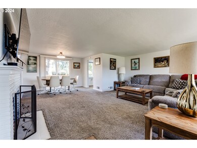 Living Room/Dining Room