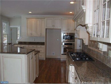 13 Strathmore Ct, Wallingford, PA 19086 - photo 2