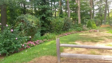 7 Weetamoe St, Worcester, MA 01602 - photo 4