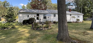 4 Pine Crest Dr, Woonsocket, RI 02895 - photo 3