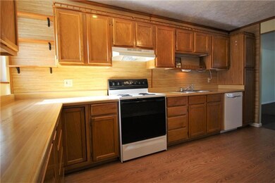 7025 Bobolink Place, Dayton, OH 45414 - photo 5