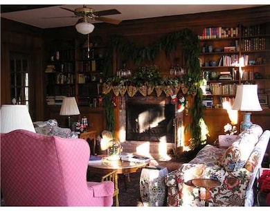 Den/Family/Great Room.