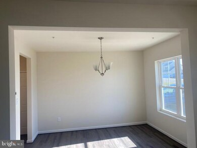 17810 Stripes Dr, Hagerstown, MD 21740 - photo 5