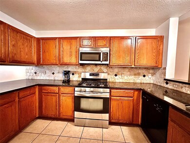 11106 Cayman Mist Dr, Houston, TX 77075 - photo 4