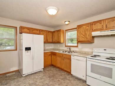 1732 E 23rd St, Des Moines, IA 50317 - photo 6