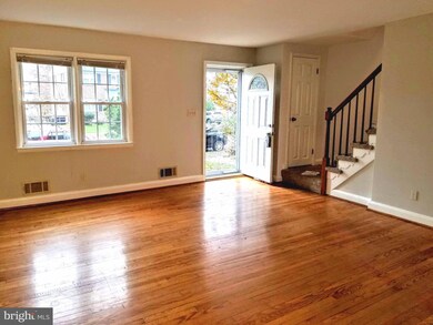 8230 Jeffers Cir, Towson, MD 21204 - photo 3