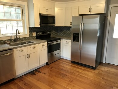 290 Cherry St, Holyoke, MA 01040 - photo 7