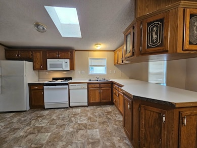 4245 W Jolly Rd unit 197, Lansing, MI 48911 - photo 7