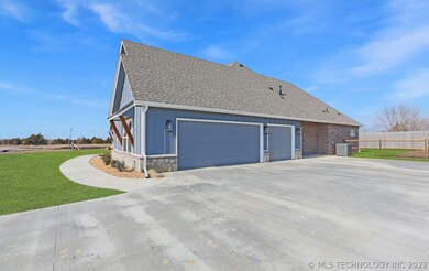 Side entry 3 car garage. Previous Build: new const