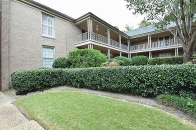 Gorgeous Complex with Manicured Grounds