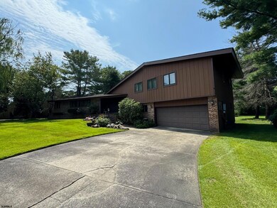 201 Arbor Ct E, Linwood, NJ 08221 - photo 2