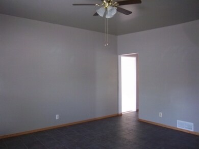 615 Boyce Ave, Alamogordo, NM 88310 - photo 2