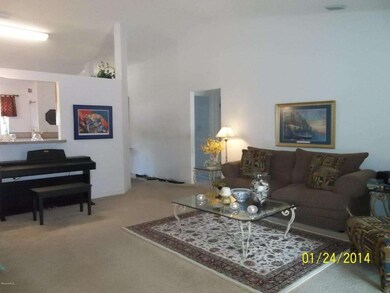 living/dining combo