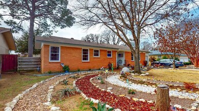 18 Page St, Hurst, TX 76053 - photo 3