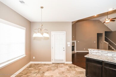006-photo-breakfast-nook-6951754