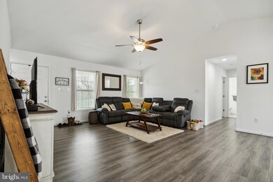 825 Arrowhead Rd, Front Royal, VA 22630 - photo 6