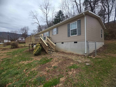 59 Escort Ln, Peterstown, WV 24963 - photo 2