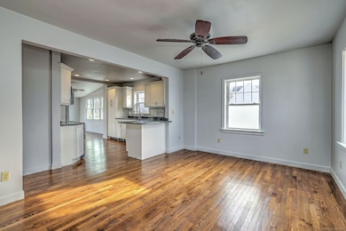 113 Chester St, Hamden, CT 06514 - photo 3