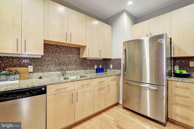 2203 12th Ct N unit 32, Arlington, VA 22201 - photo 3
