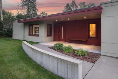 13733 Spring Lake Rd, Minnetonka, MN 55345 - photo 6