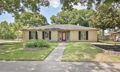16403 Paint Rock Rd, Friendswood, TX 77546 - photo 2