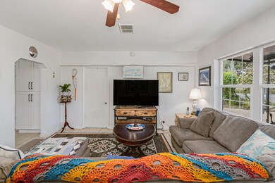 12_1113Westview201_mls